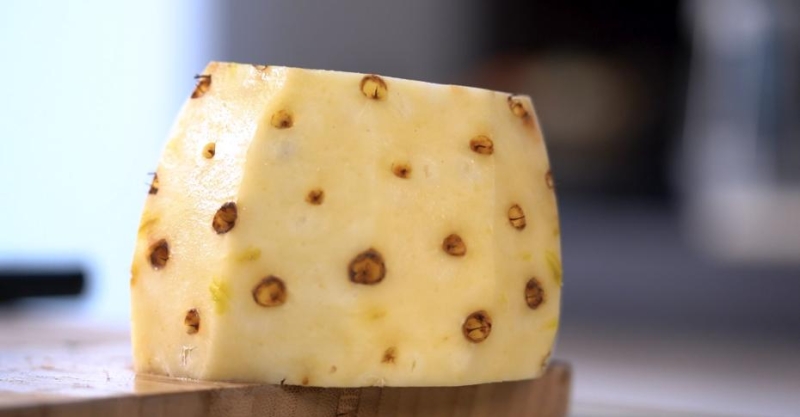 Вок из курицы и ананаса