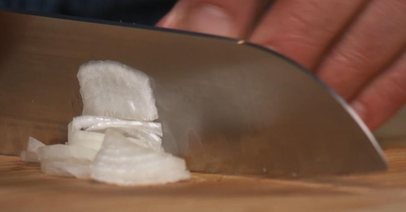 Стейк из говядины с соусом из опят