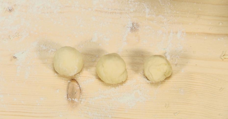 Уяча, или марийские медовые колобки