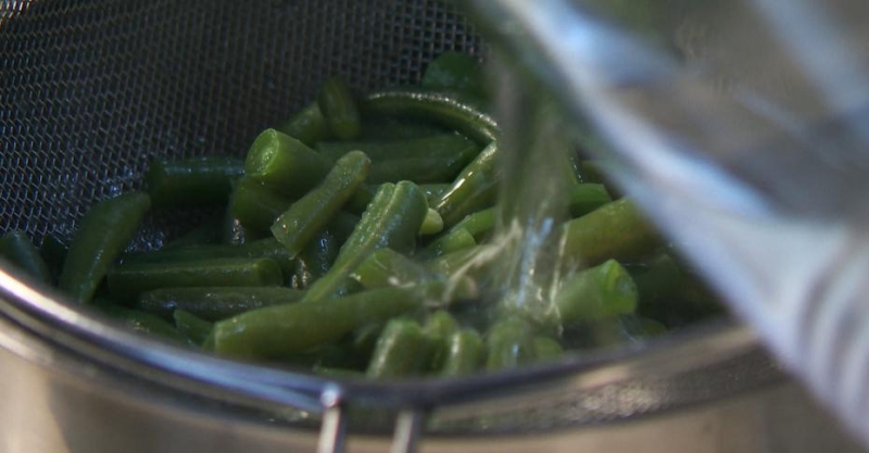 Салат из пасты с шампиньонами