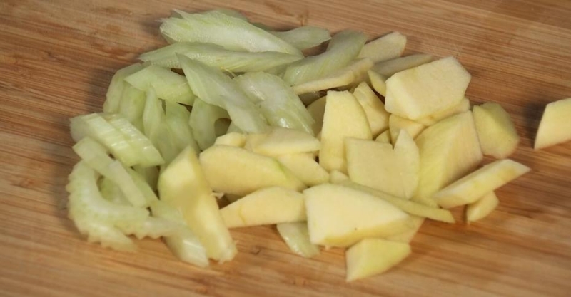 Салат из трески с заправкой из хрена