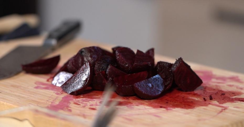 Свёкла в гранатовой глазури