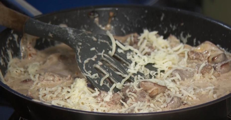 Печёнка по-строгановски