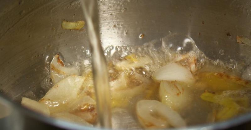 Свиные рёбра с пикантным соусом