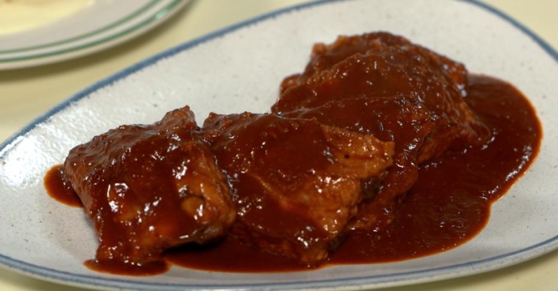 Свиные рёбра с пикантным соусом