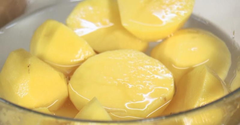 Картофельное пюре с горчицей и чеддером