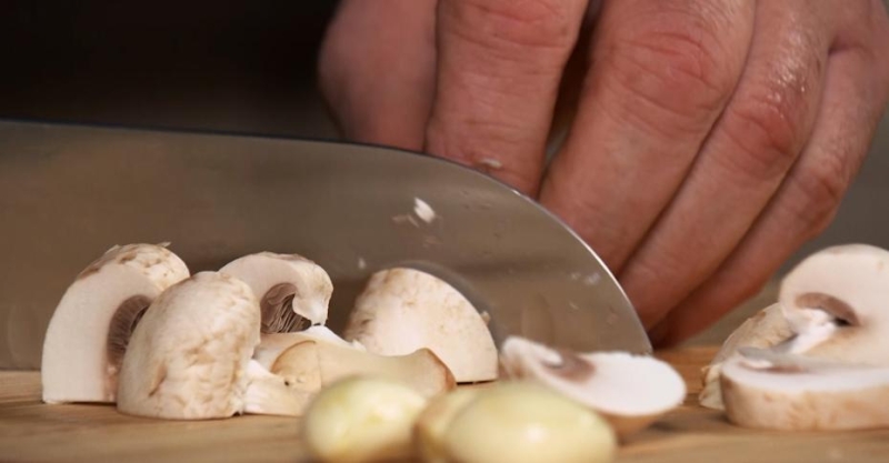 Версия плова из гречки и риса