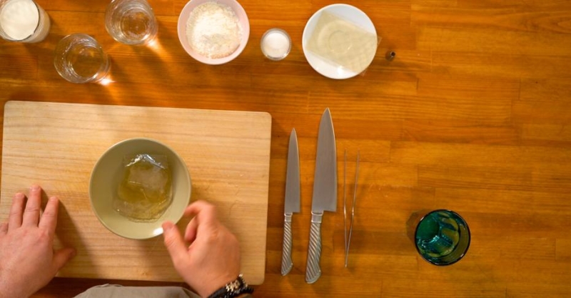 Панна-котта с шоколадным соусом