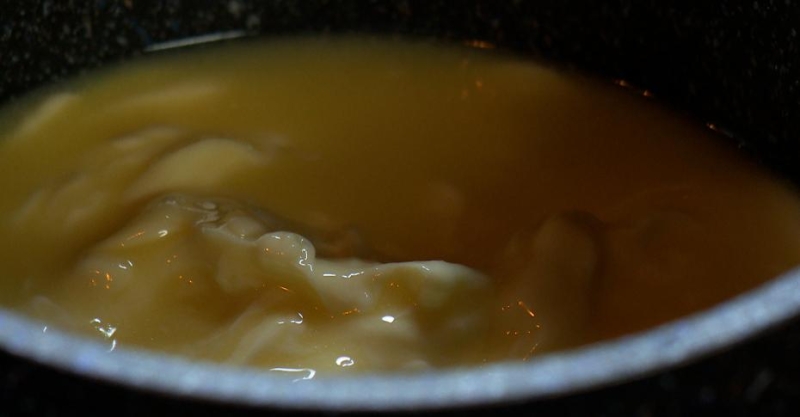 Курица с сухофруктами и томлёным рисом в лаваше