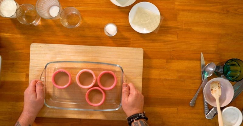 Панна-котта с шоколадным соусом