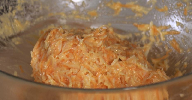 Шарики из халуми и тыквы