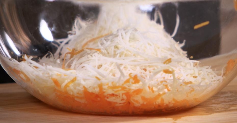 Шарики из халуми и тыквы