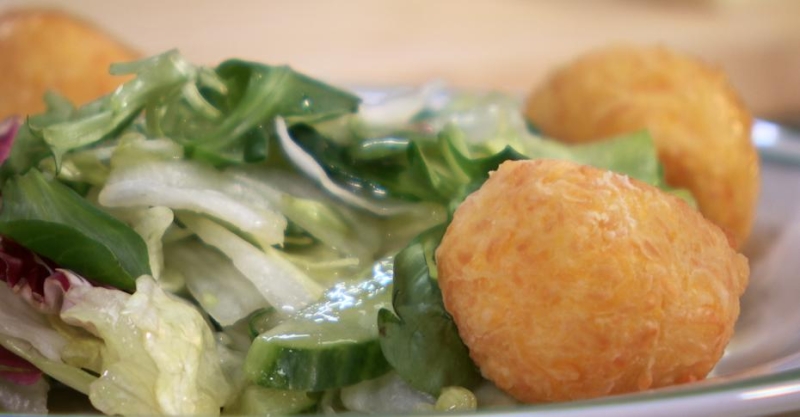 Шарики из халуми и тыквы