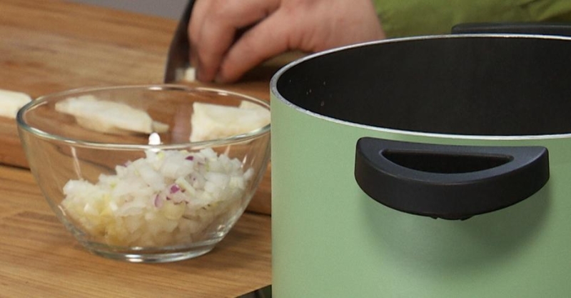 Зелёное ризотто и сливочный кальмар