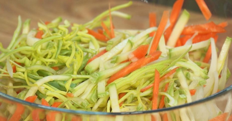 Маринованная скумбрия и блинчики ячхеджон