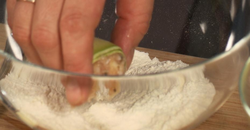 Рулеты из кабачков с куриным фаршем