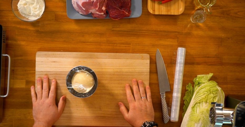 Хрустящие пельмени с мясом в соусе терияки