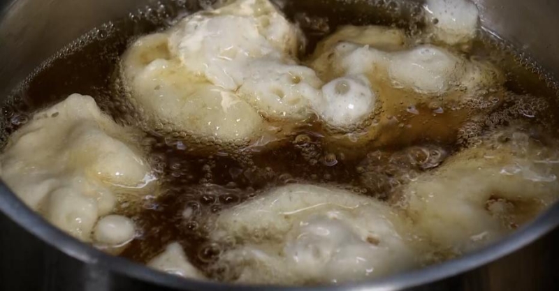 Капуста в хрустящем тесте с соусом сладкий чили