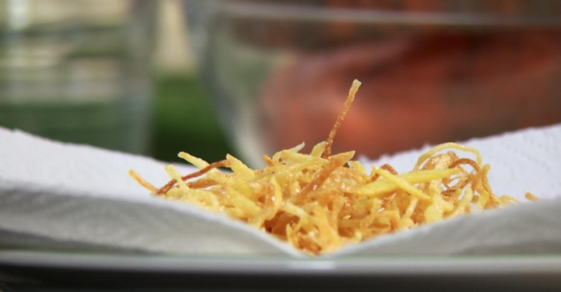 Куриное филе, фаршированное соусом чимичурри, с картофелем пай