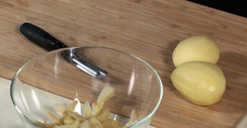 Вада пав (бургер с острой картофельной котлетой по-индийски)