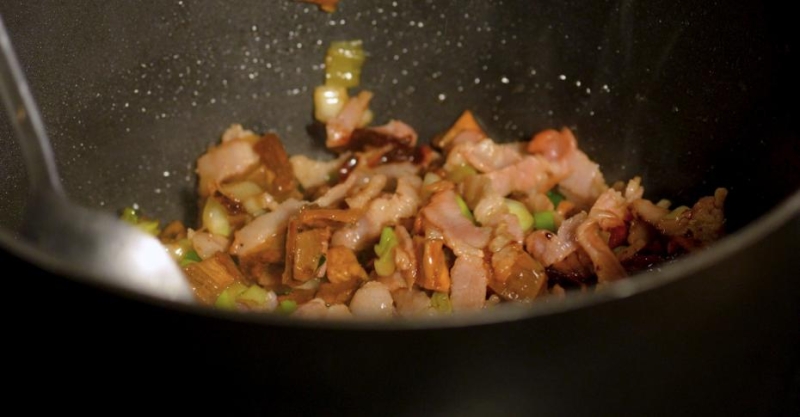 Рис с грибами и беконом