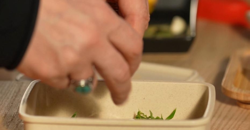 Салат со свёклой и миндалём