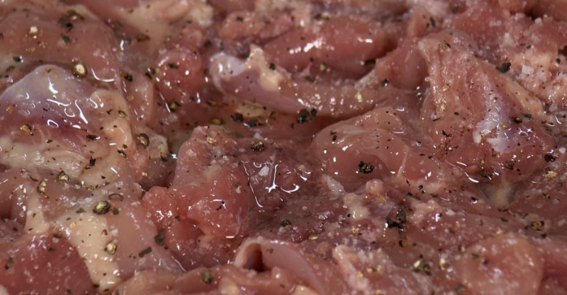 Салат с кускусом и курицей-гриль