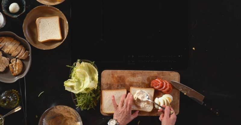 Тост трамедзино с тунцом