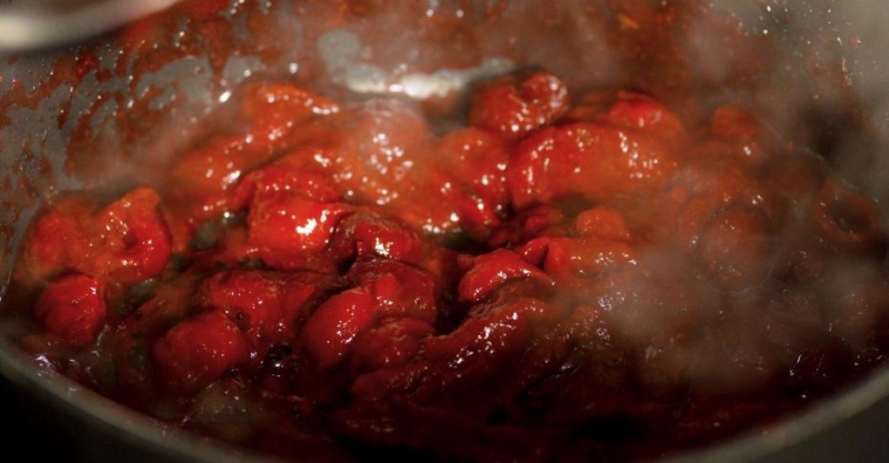 Бургер с вишней