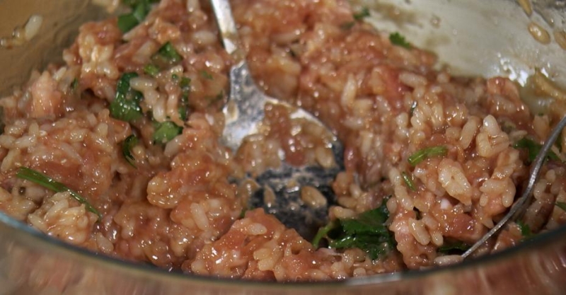 Азиатские голубцы в пекинской капусте