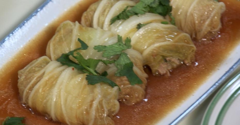 Азиатские голубцы в пекинской капусте