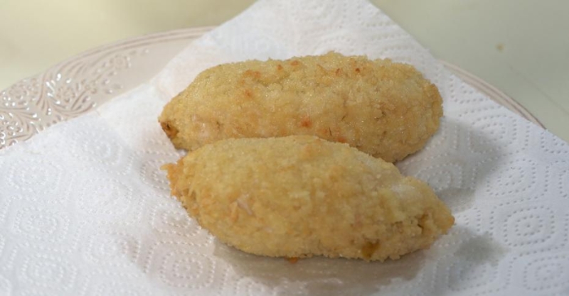 Куриное филе, фаршированное соусом чимичурри, с картофелем пай