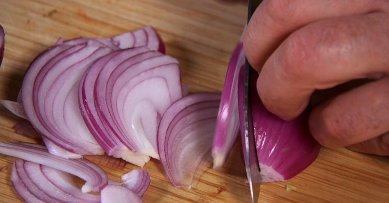 Салат с фасолью и кабачками