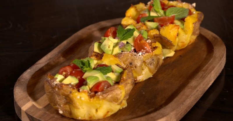 Деревенские тарталетки с соусом