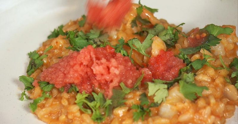 Ризотто Том Ям и десерт из рисовой бумаги