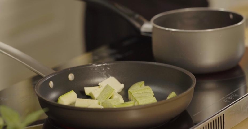 Хрустящие кабачки с креветками