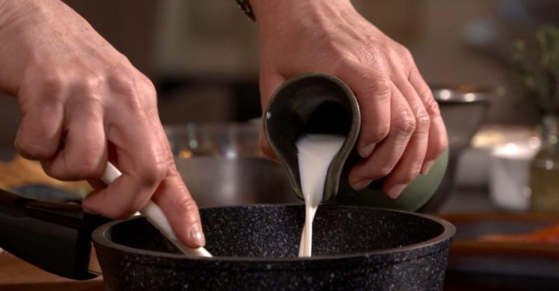 Креспелле с ветчиной и моцареллой