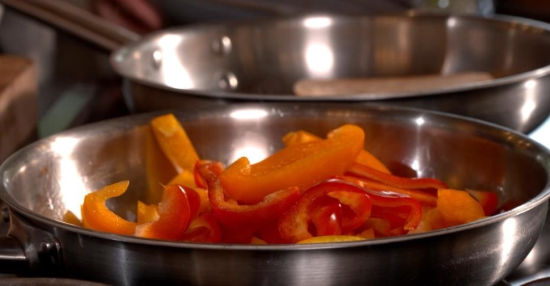 Брускетты с пеперонатой