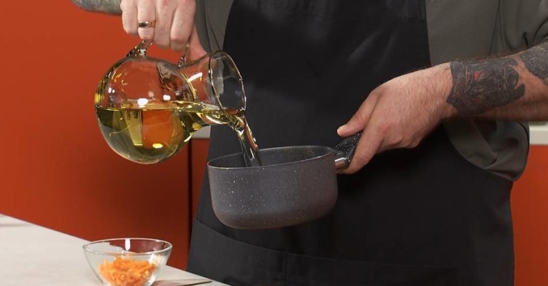 Цыплёнок с тыквой и зелёным маслом