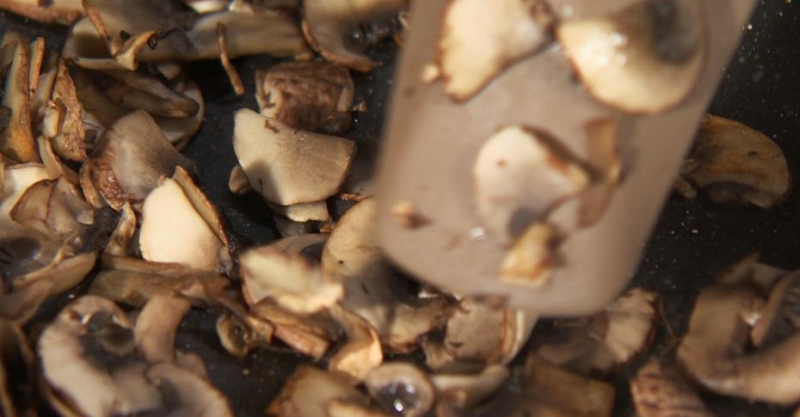 Куриный мильфей с полентой