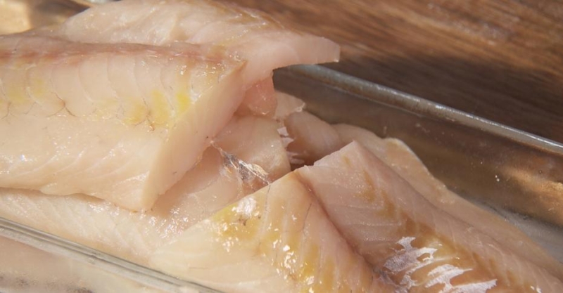 Судак папильот с соусом ромеско