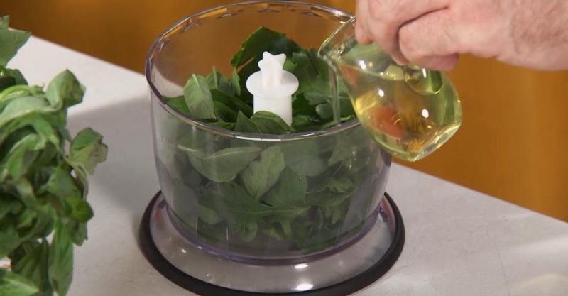 Цыплёнок с тыквой и зелёным маслом