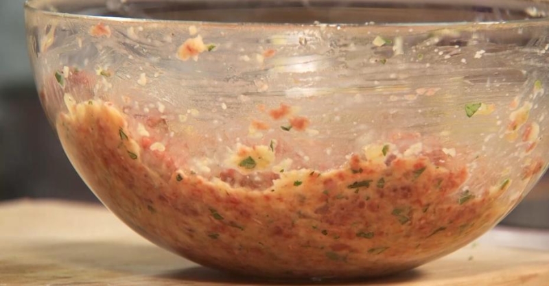 Паста орзо с котлетами из телятины