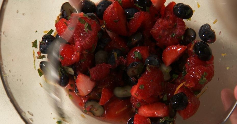 Ягодная сальса