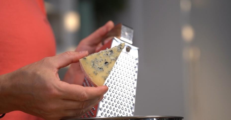 Крем четыре сыра с гренками