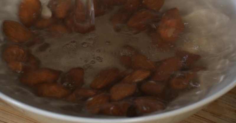 Паста с креветками в миндально-сливочном соусе