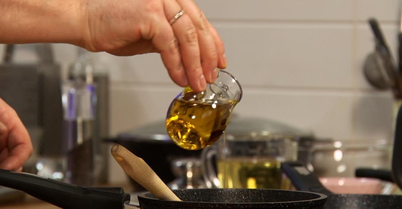 Отбивная с печёным картофелем