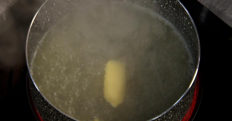 Яблочные пончики в карамели