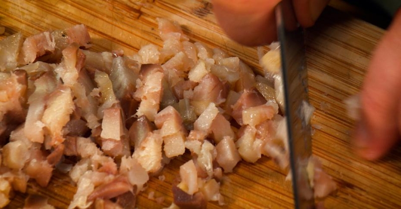 Тарталетки со скумбрией, сливочным сыром и хреном