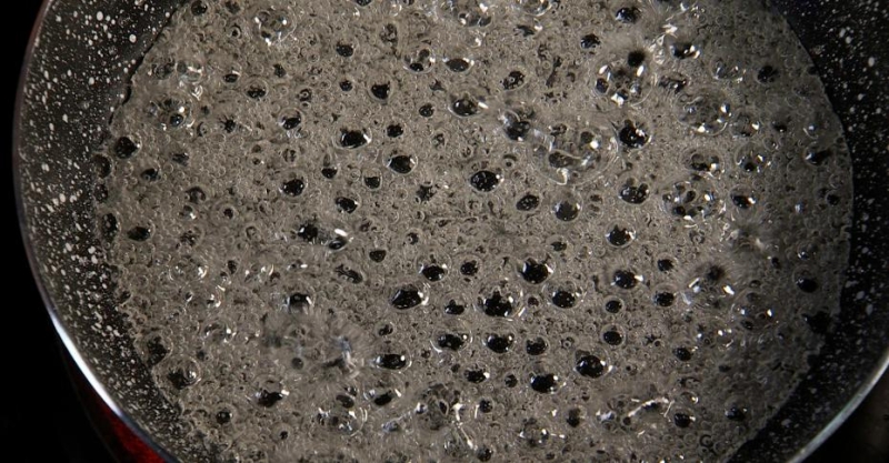 Яблочные пончики в карамели